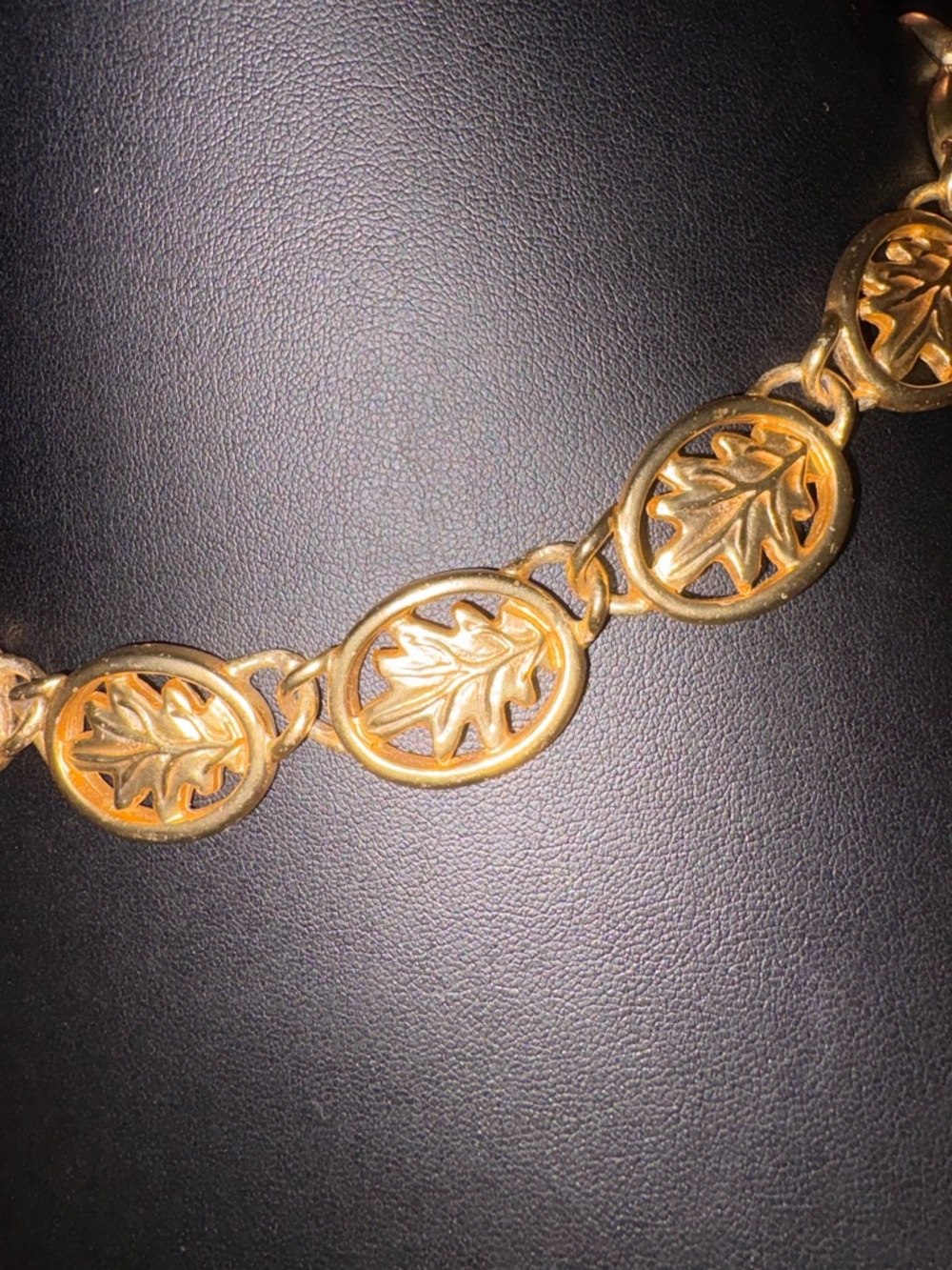Vintage Givenchy Gold Leaf Medallion Necklace - Picture 2 of 3